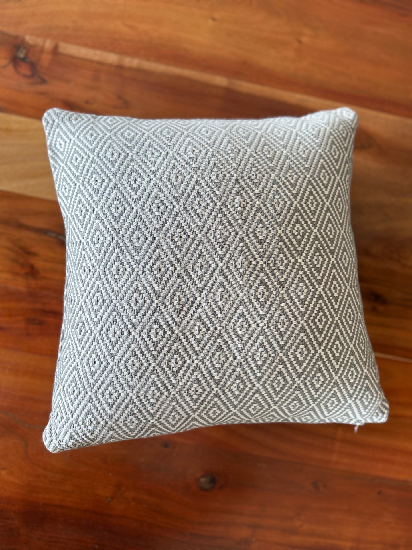 Grey and White Diamond Pattern Cushion Cover