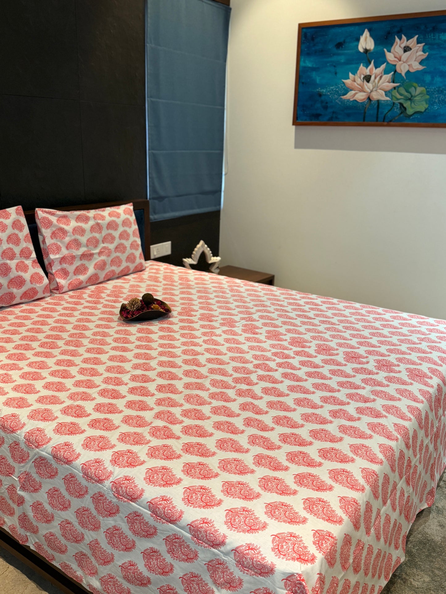 Red Mango Design Printed Bed Sheet