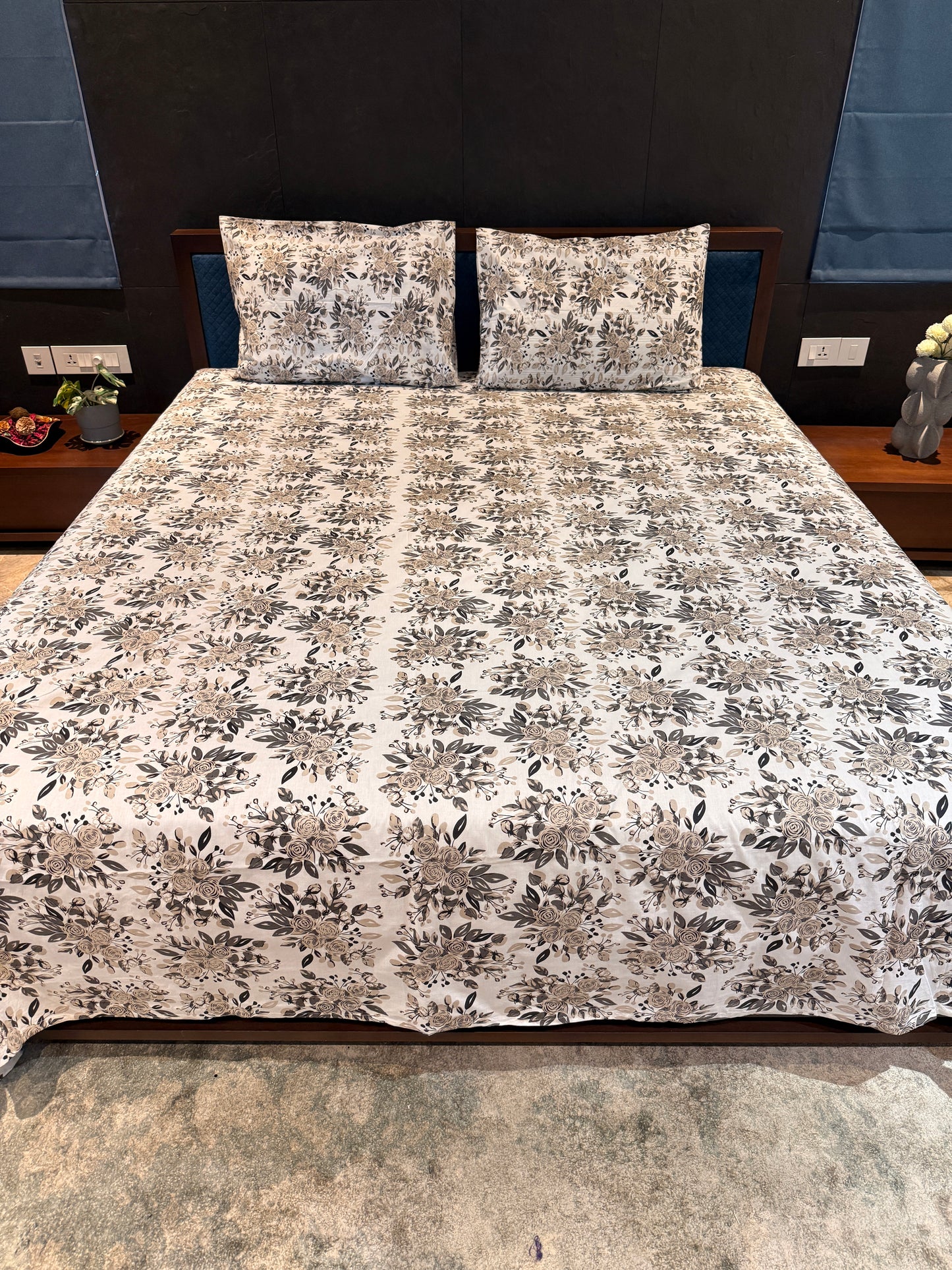 Grey Flower Printed Bed Sheet