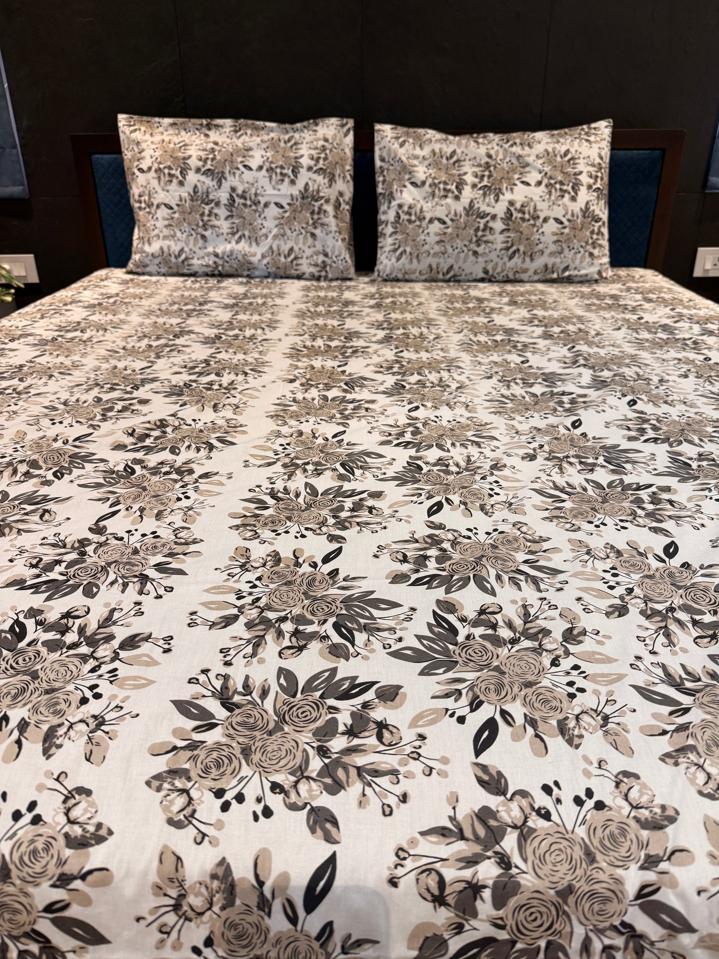 Grey Flower Printed Bed Sheet