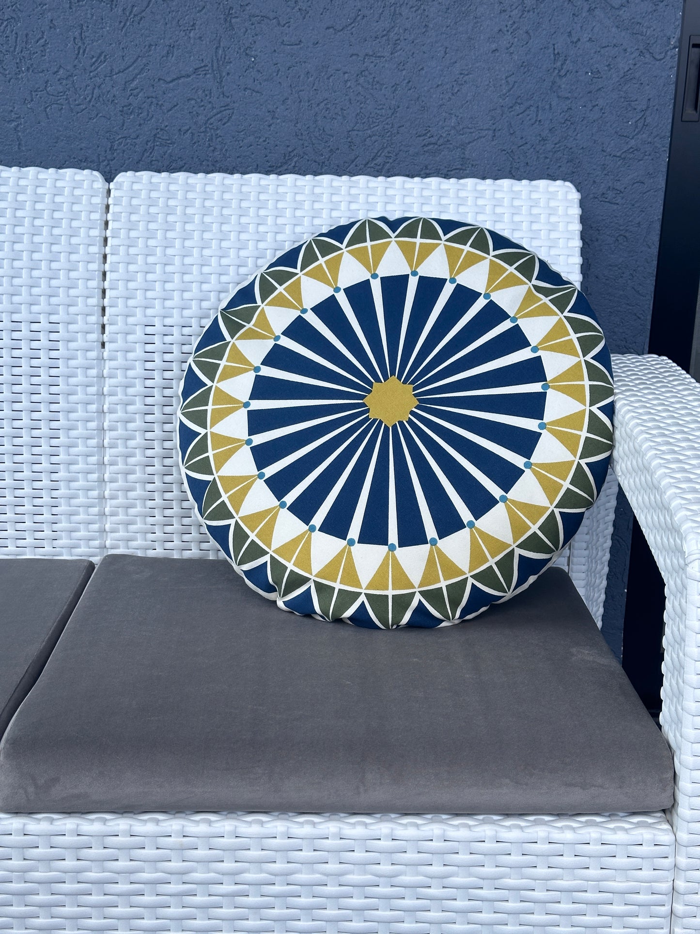 Round Printed Cushion